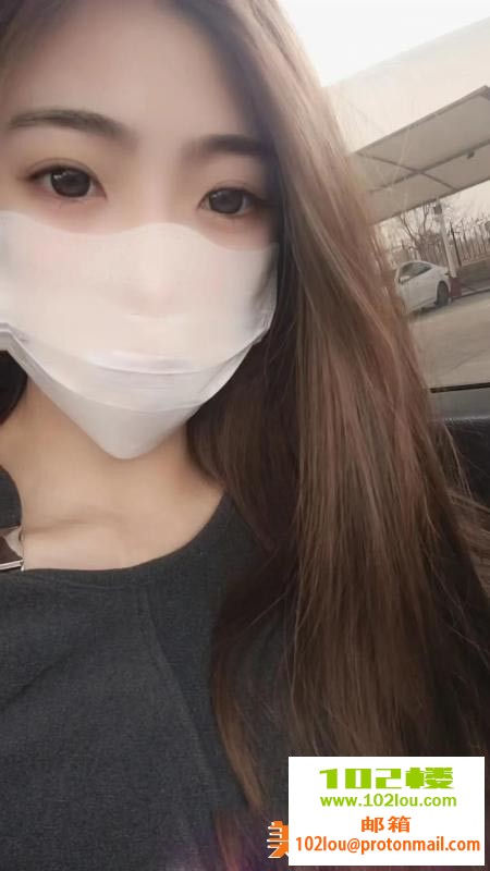 212200ydeo49gbm8666as8.jpg