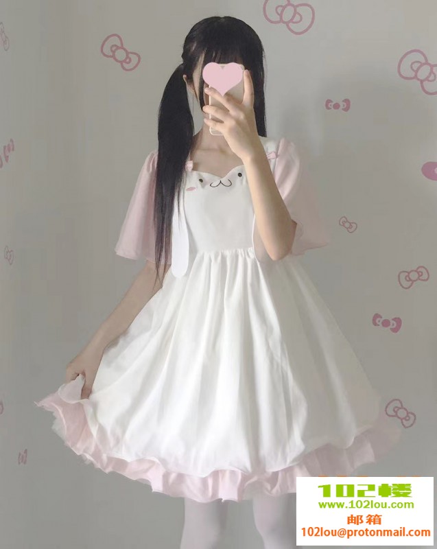 215717h448m9asmddw55wd.jpg