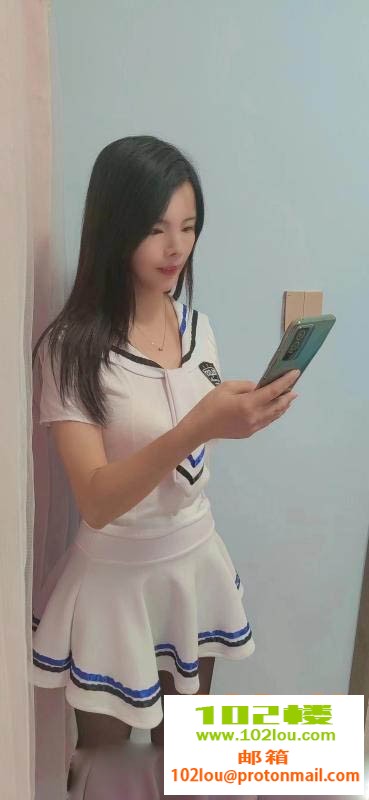 230441lg42q23uul995zuo.jpg