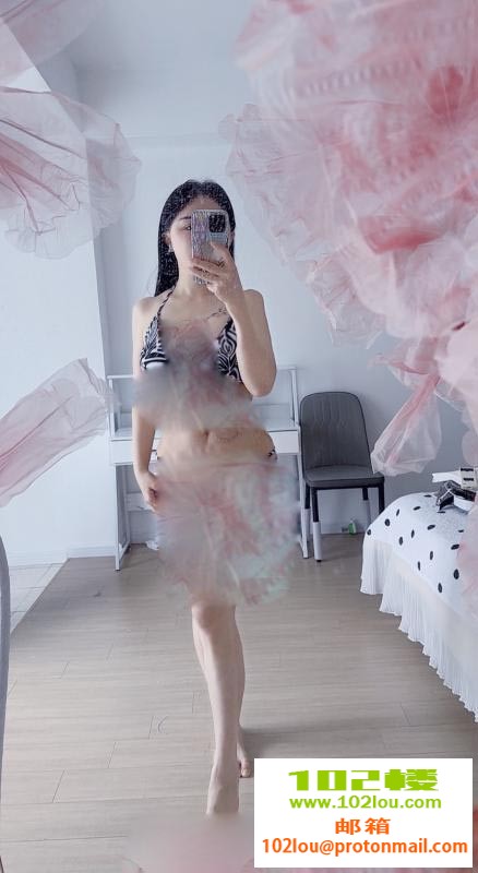 144727qq6w8r69i775f9t6.jpg