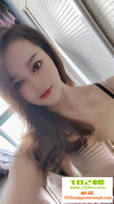 224449jb00ckzja0d6rmfm.jpg