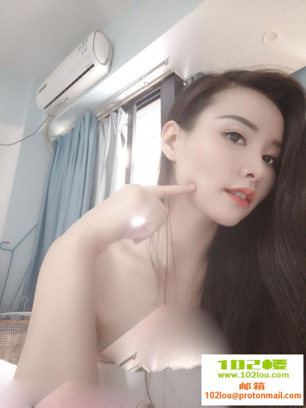225308ze1g4sqgsucksk4v.jpg