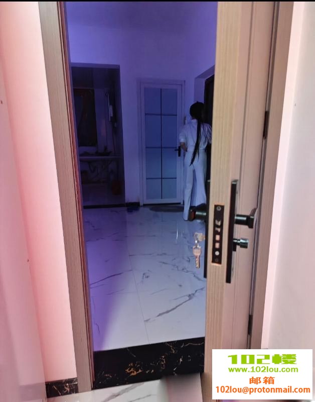 131905m1aa2wlbm714m677.jpg