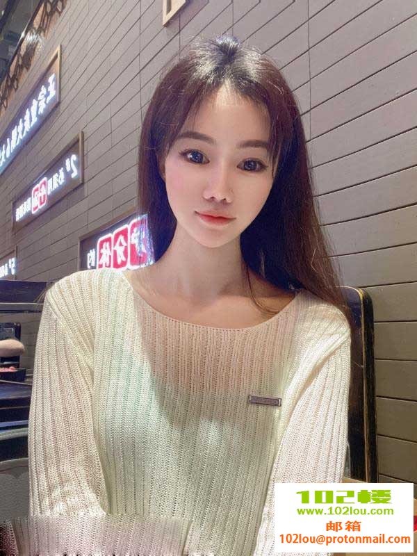 225527qv9lr6z4u8ubbjib.jpg