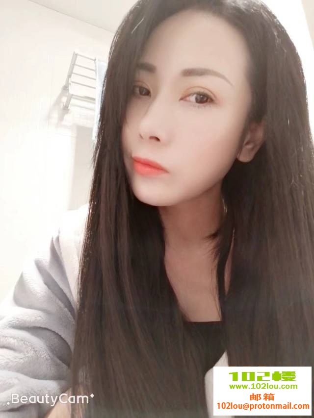 132904c8mv2qok2vozfsxq.jpg