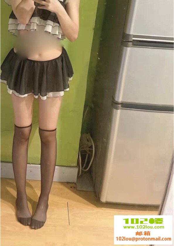 233208l3tzgsdaavzall53.jpg