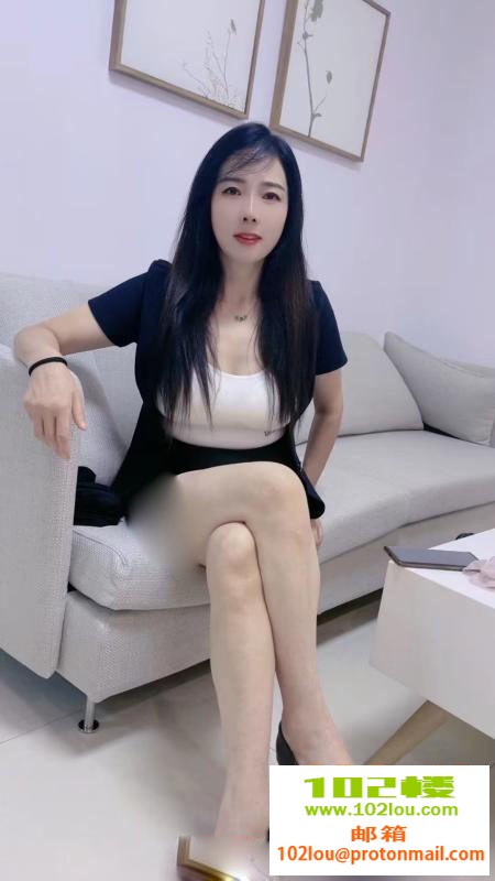 224900q0dhdp92p00epw39.jpg