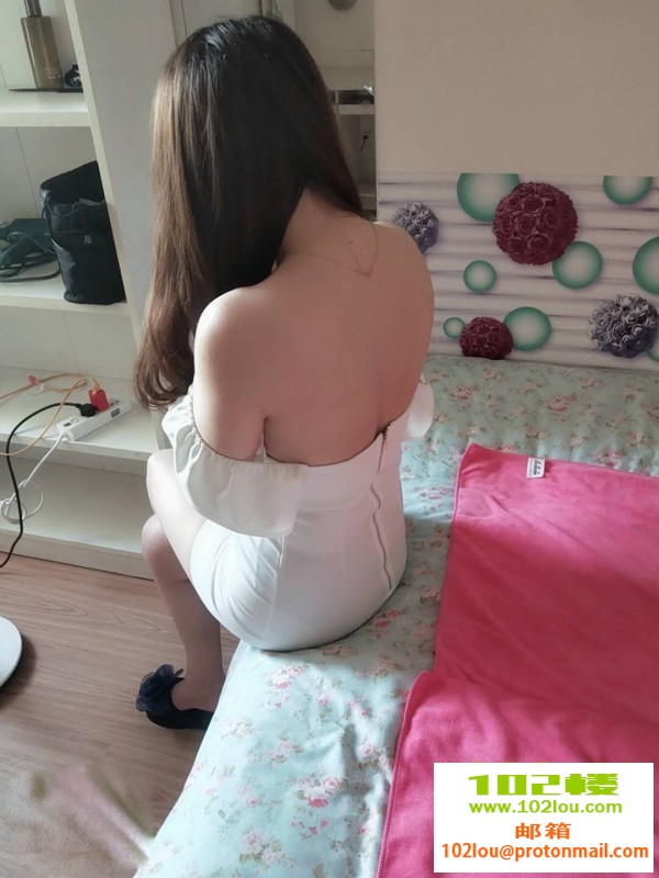 161024y6394m1h4v92vxs1.jpg