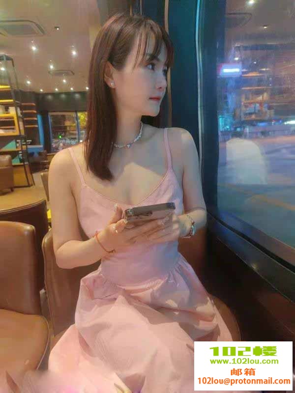 223148biicbf9floi55523.jpg