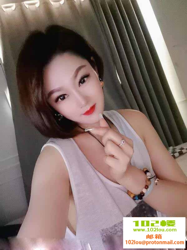 222814auq25cbvyr9hvxyq.jpg